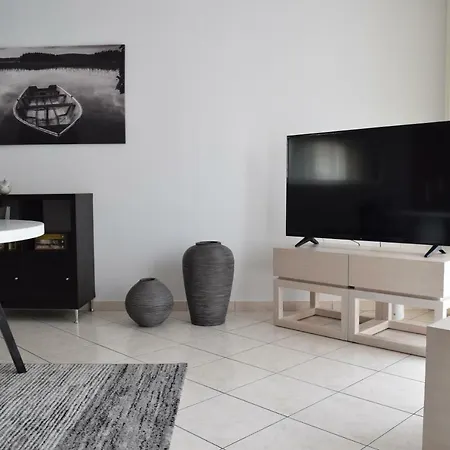 Poseidon By Heloni Apartament *